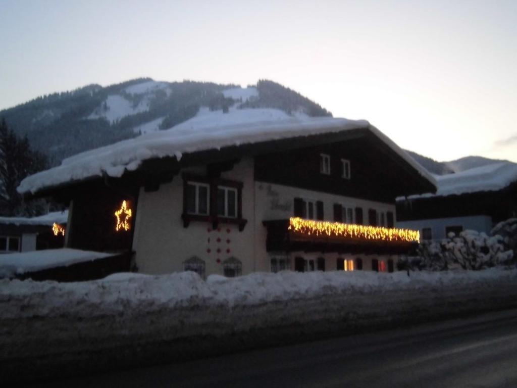 Appartements Haus Schmalzl Viehhofen Exterior foto